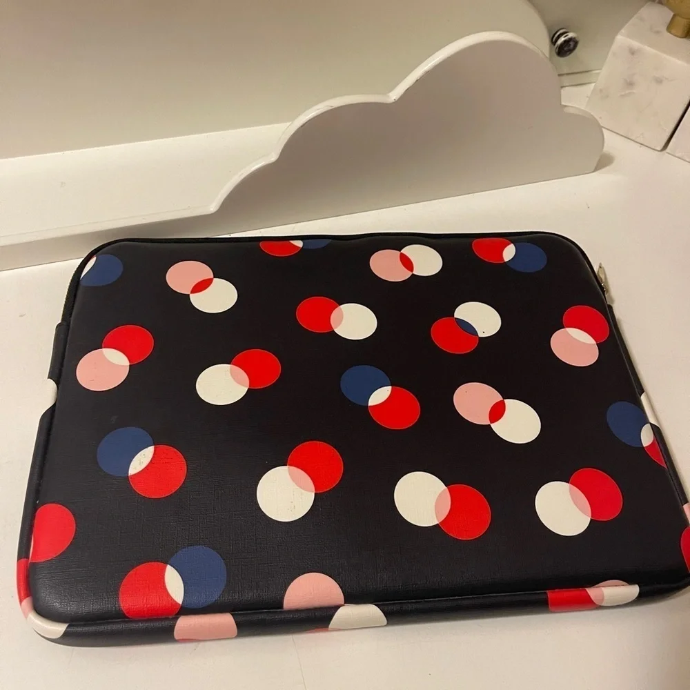 KATE SPADE New York Polka Dot Zippered Laptop Tablet Notebook Case Sleeve Cover